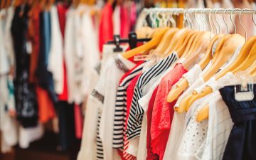 clothes-hangers-colorful-clothes-women-shop-summer-sale-73852501